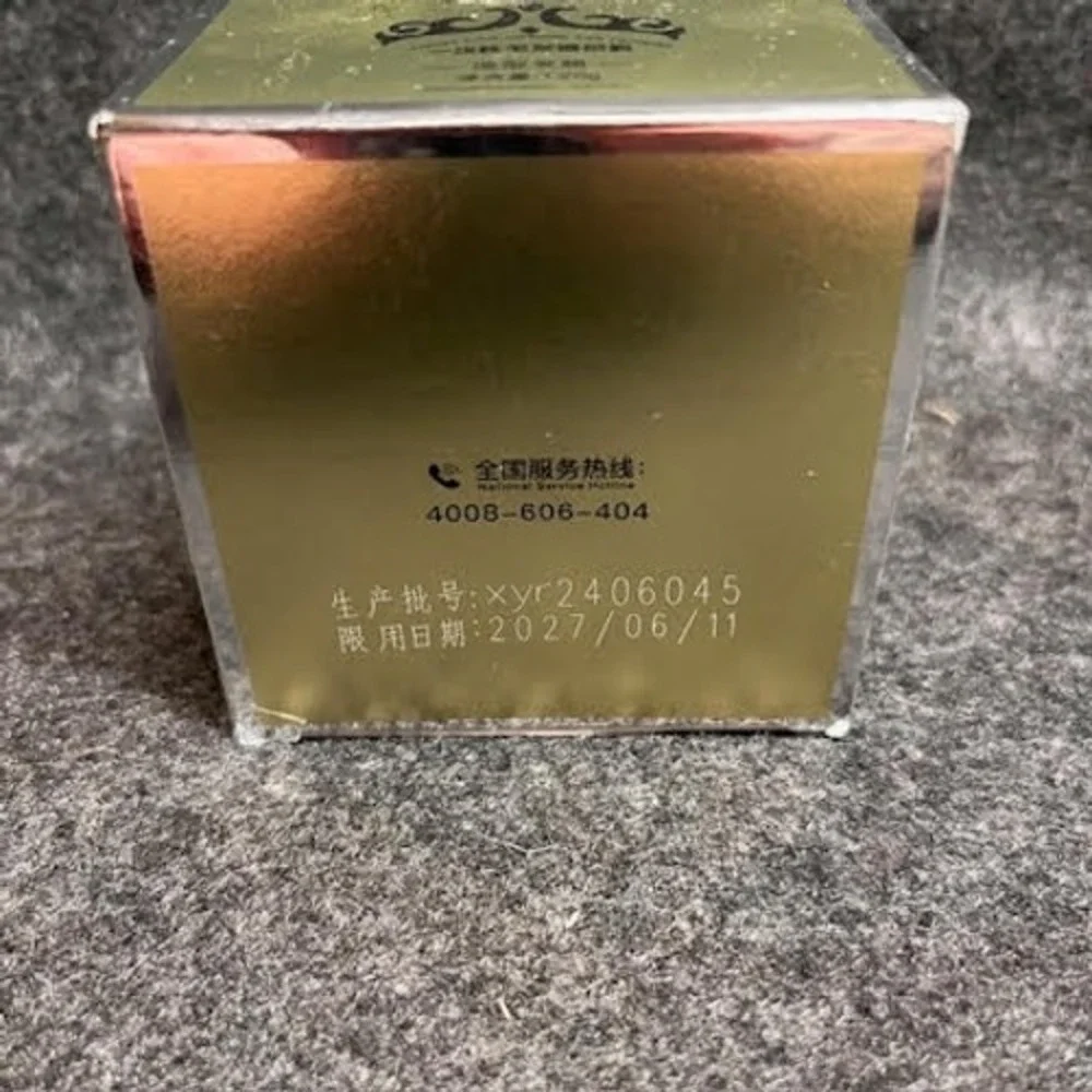 Gold Hair Color‎ Wax